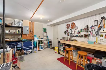 231 Maple Avenue #201, Newport, RI 02840 - Photo 34