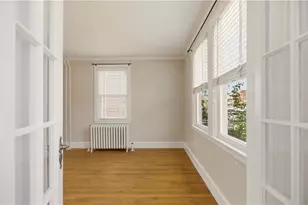 53 Berkeley Ave, Newport, RI 02840 - Photo 4