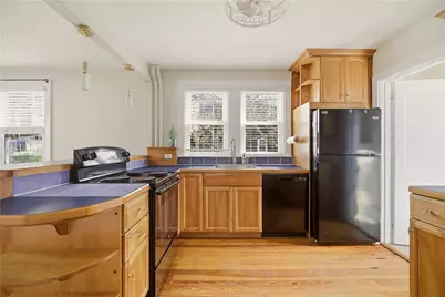 53 Berkeley Avenue, Newport, RI 02840 - Photo 10