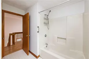 6 Englewood Ct, Warren, RI 02885 - Photo 14