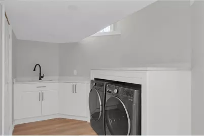 19 Rhode Island Avenue, Providence, RI 02906 - Photo 42