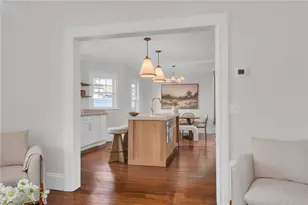 19 Rhode Island Ave, Providence, RI 02906 - Photo 10