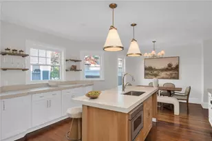 19 Rhode Island Ave, Providence, RI 02906 - Photo 12