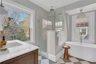 19 Rhode Island Ave, Providence, RI 02906 - Photo 24