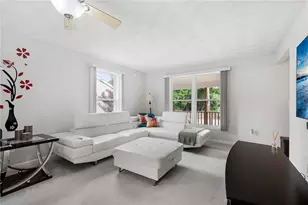 19 Wilson St, West Warwick, RI 02893 - Photo 4