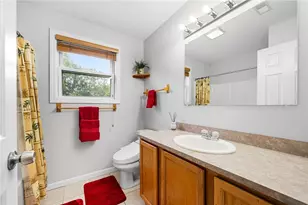 19 Wilson St, West Warwick, RI 02893 - Photo 26