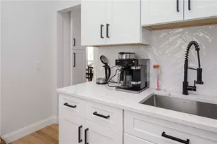 450 Carrs Pond Rd, East Greenwich, RI 02818 - Photo 16