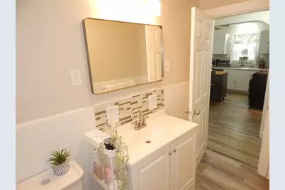 225 Leah Street, Providence, RI 02908 - Photo 20