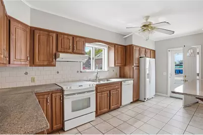 17 Victory Street, Cumberland, RI 02864 - Photo 12
