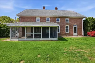 17 Victory St, Cumberland, RI 02864 - Photo 6