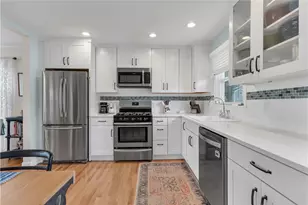 10 Read Ave, Warren, RI 02885 - Photo 8