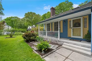 20 Follett St, North Smithfield, RI 02896 - Photo 36