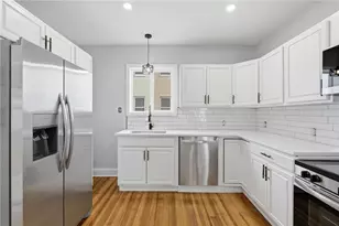 25 Lambert St, Cranston, RI 02910 - Photo 4