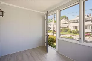 18 Harding Ave, Cranston, RI 02905 - Photo 4
