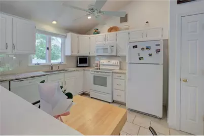 60 North Street, Cranston, RI 02920 - Photo 8