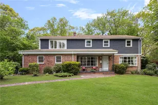 1 Gladridge Dr, East Greenwich, RI 02818 - Photo 1