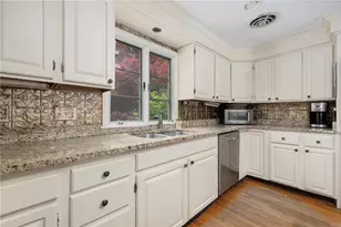 1 Gladridge Dr, East Greenwich, RI 02818 - Photo 10