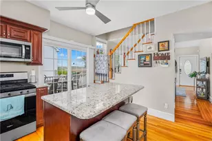 43 Samuel Gorton Ave, Warwick, RI 02889 - Photo 10