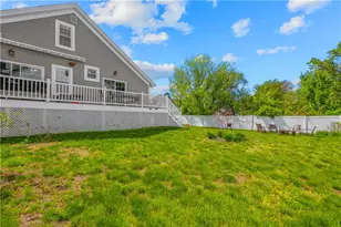 43 Samuel Gorton Ave, Warwick, RI 02889 - Photo 30