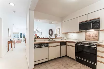 103 Bellevue Court, Narragansett, RI 02882 - Photo 8