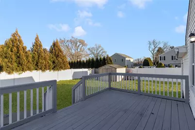1609 West Main Road, Middletown, RI 02842 - Photo 4