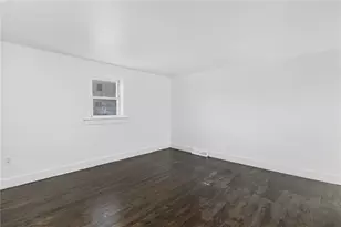 1609 W Main Rd, Middletown, RI 02842 - Photo 18