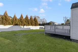 1609 W Main Rd, Middletown, RI 02842 - Photo 26