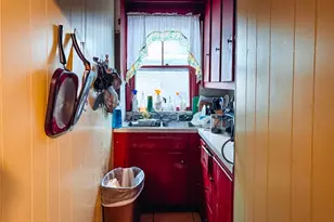 45 Ayrault St, Providence, RI 02908 - Photo 8