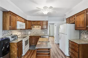 680 Veterans Memorial Pkwy, East Providence, RI 02914 - Photo 8