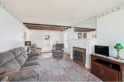 680 Veterans Memorial Parkway, East Providence, RI 02914 - Photo 6