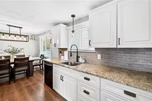 89 Royal Ave, Cranston, RI 02920 - Photo 10