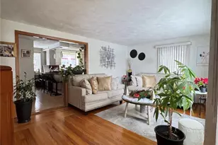 4 Dunbar St, Providence, RI 02909 - Photo 14