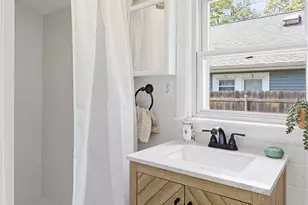 37 Elisha St, Warwick, RI 02818 - Photo 18