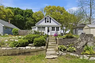 37 Elisha St, Warwick, RI 02818 - Photo 4