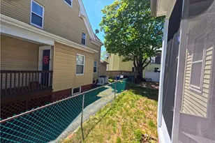 1005 Narragansett Blvd, Providence, RI 02905 - Photo 14