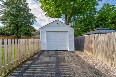 300 Vine Street, Pawtucket, RI 02861 - Photo 20