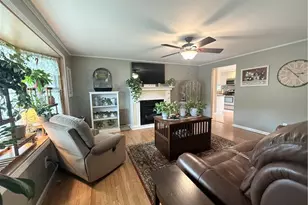 131 Glen Meadows Dr, Pawtucket, RI 02861 - Photo 12