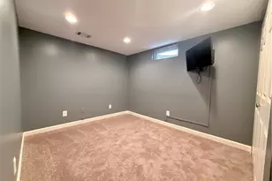 131 Glen Meadows Dr, Pawtucket, RI 02861 - Photo 22