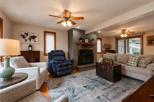 111 Slater Park Ave, Pawtucket, RI 02861 - Photo 12