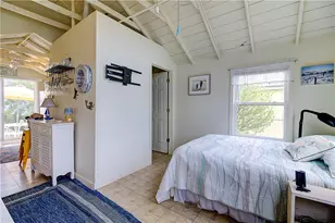 64 Burnside Ave, Narragansett, RI 02882 - Photo 4