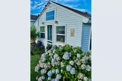 64 Burnside Avenue, Narragansett, RI 02882 - Photo 2