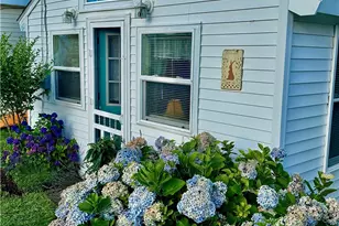 64 Burnside Ave, Narragansett, RI 02882 - Photo 2