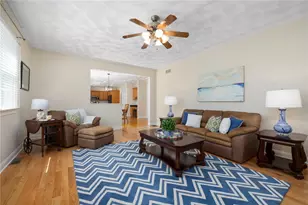 294 Sylvan Ct, North Kingstown, RI 02874 - Photo 4