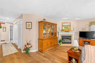 59 Scenic Drive, West Warwick, RI 02893 - Photo 10