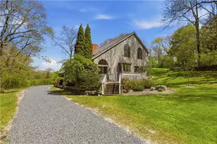 81 Seapowet Ave, Tiverton, RI 02878 - Photo 4