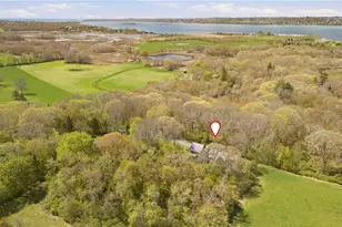 81 Seapowet Ave, Tiverton, RI 02878 - Photo 4