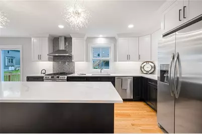 212 St Louis Avenue, Woonsocket, RI 02895 - Photo 12