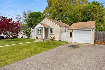 15 Community Road, Warwick, RI 02889 - Photo 2