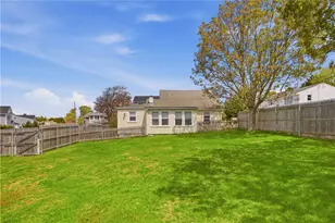 2 Stimpson St, Middletown, RI 02842 - Photo 28