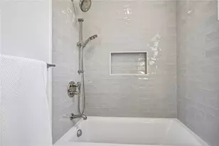 16 Lookout Ln, Portsmouth, RI 02871 - Photo 36
